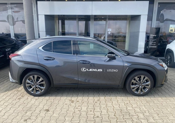 Lexus UX cena 159900 przebieg: 6367, rok produkcji 2022 z Sieraków małe 277